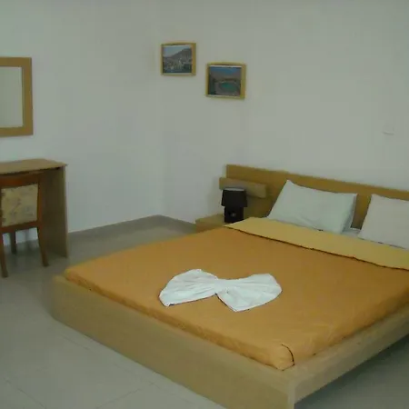 Thalia Hotel 2*