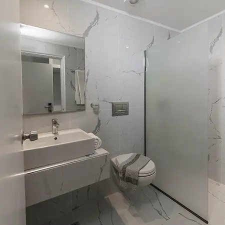 Hotel Thalia 2*