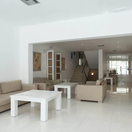 Thalia Hotel 2*