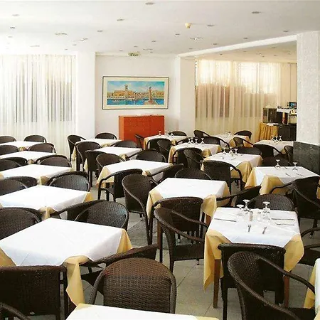 Thalia Hotell Pefki