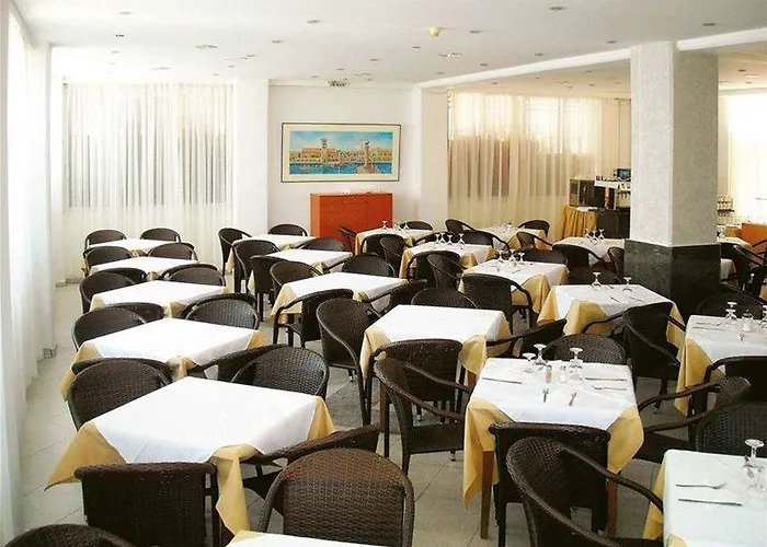 Thalia Hotel Pefki (Rhodes)